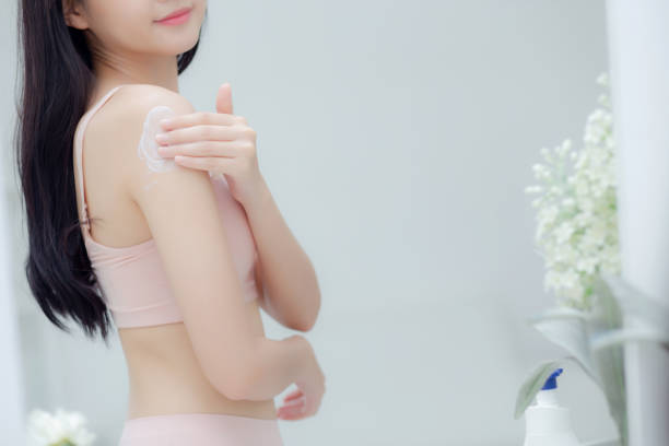 Tạm Biệt Mụn Lưng, Da Body Khô Ráp – Hướng Dẫn Dưỡng Da Cơ Thể Từ A–Z
