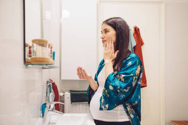 Làm sao để chọn skincare an toàn và hiệu quả trong thời kỳ mang thai ?