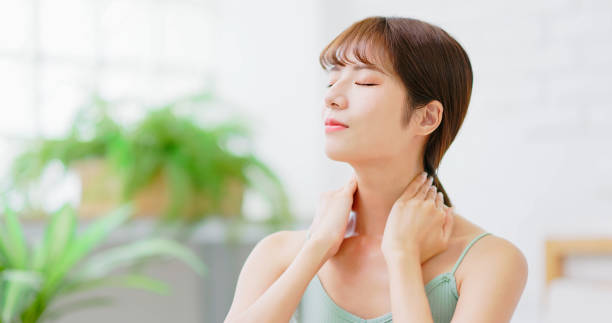 Emulsion nên dùng khi nào ? Sáng hay tối để da mụn phục hồi nhanh hơn ?