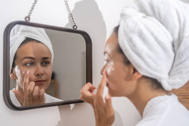 Dưỡng Ẩm Sai Cách: Thủ Phạm Khiến Da Bạn Dễ Mụn Hơn Mỗi Ngày
