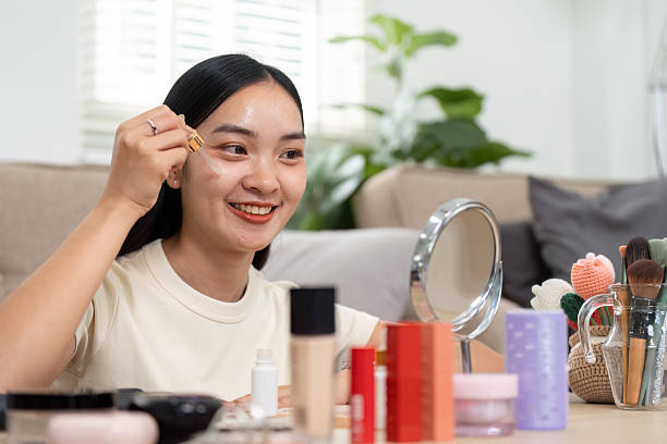 Da Dầu Có Cần Dưỡng Ẩm Không ? 7 Sự Thật Sẽ Khiến Bạn Muốn Biết